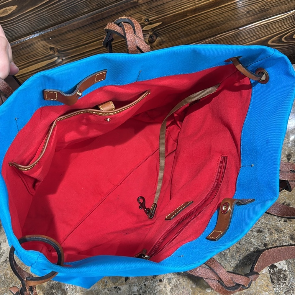 Dooney & Bourke Tote Bag - Picture 14 of 16